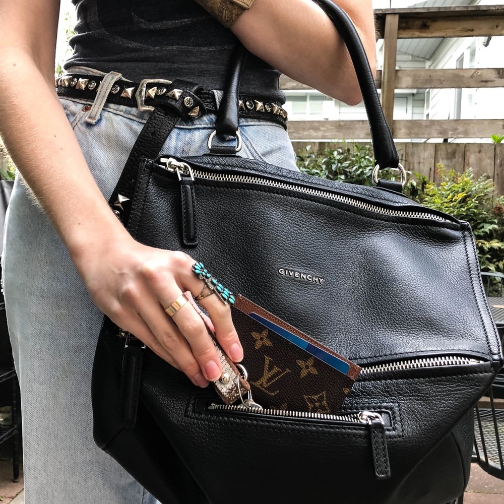 Givenchy Pandora black pebbled leather size medium - Picture 8 of 16